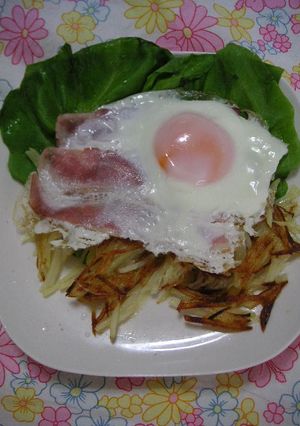ポテトガレットのベーコンエッグ乗せ-レシピのメイン写真