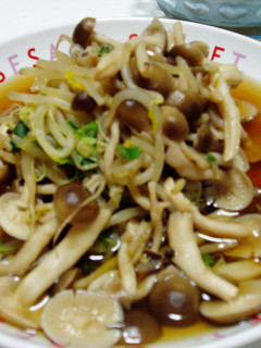ノンオイル♪もやしとしめじの炒め物-レシピのメイン写真
