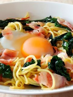 簡単ランチ♪ポパイエッグ焼きそば-レシピのメイン写真
