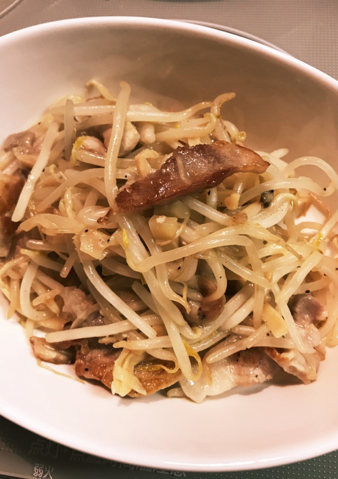 桃屋の穂先メンマで豚肉ともやし炒め-レシピのメイン写真
