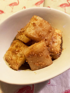 焼き餅の胡麻和え 老人・子供おやつに♪-レシピのメイン写真