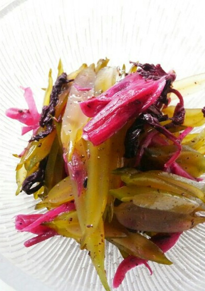 若芽の茎としば漬けのゆかり和え-レシピのメイン写真