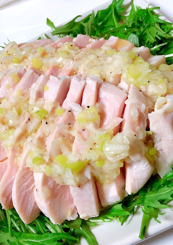 待てば完成！炊飯器で超簡単やわらか蒸し鶏-レシピのメイン写真
