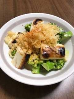 一品で満足!ブロッコリーと焼きねぎ揚げ玉-レシピのメイン写真