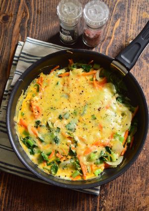 残り物野菜とチーズで簡単オープンオムレツ-レシピのメイン写真