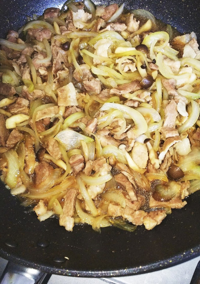 豚肉と玉ねぎとしめじの甘辛炒め♪-レシピのメイン写真