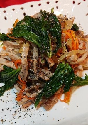 明日葉と豚肉の細切り昆布だし炒め-レシピのメイン写真