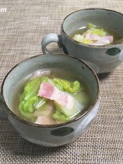 【 白菜とベーコンの簡単スープ♪ 】-レシピのメイン写真
