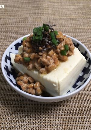 【 豆腐の納豆と塩昆布のせ♪ 】-レシピのメイン写真