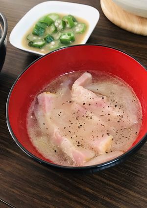 ベーコンと玉葱の汁物-レシピのメイン写真
