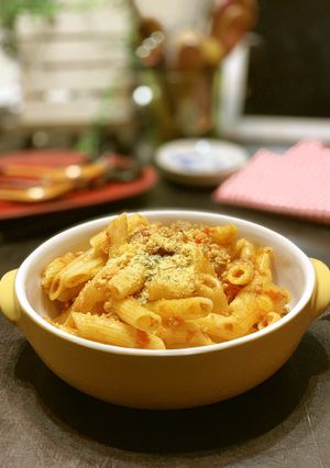 お肉たっぷりトマトソースのショートパスタ-レシピのメイン写真