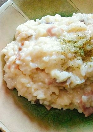 簡単２種の茸とベーコンのクリームリゾット-レシピのメイン写真