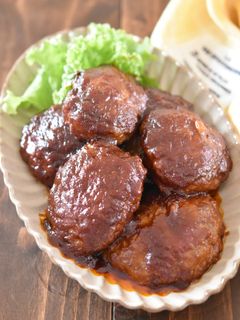 おいしい煮込みハンバーグ-レシピのメイン写真