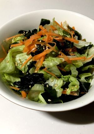 基本のさっぱり味◎わかめとレタスのサラダ-レシピのメイン写真