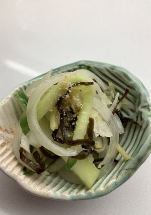 新玉ねぎときゅうりの塩こぶサラダ-レシピのメイン写真