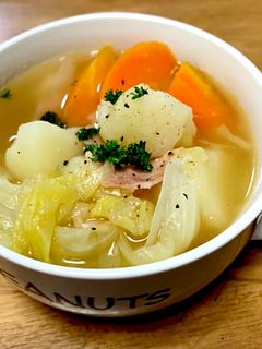 生姜が入ったコンソメスープ-レシピのメイン写真