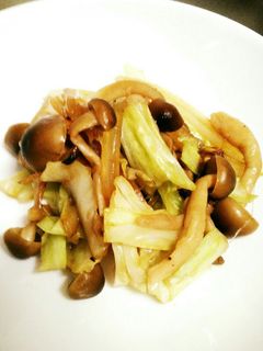 キャベツとしめじのカレー醤油炒め-レシピのメイン写真