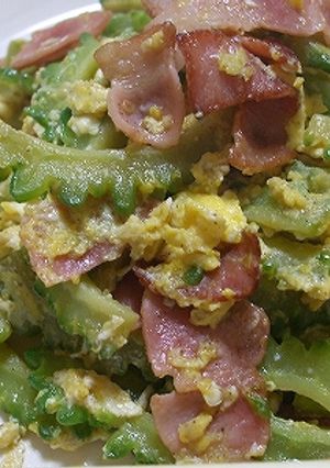 ゴーヤとカリカリベーコンの炒め物-レシピのメイン写真