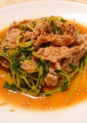 豆苗と豚肉のごま味噌炒め✨-レシピのメイン写真