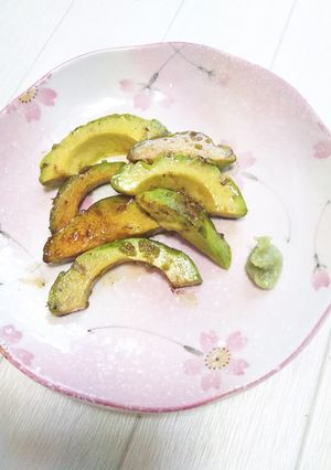 ５分で簡単❗️アボカドの和風バターソテー-レシピのメイン写真