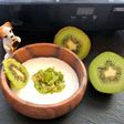 お腹すっきり!キウイはちみつヨーグルト