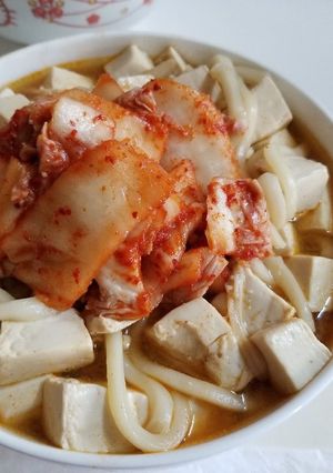 キムチ鍋風の豚キムチうどん-レシピのメイン写真