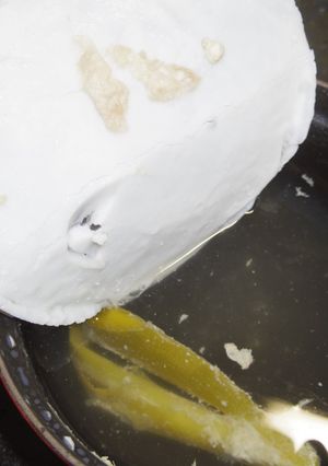 豚バラ肉や牛すじ肉の浮いた脂を取る方法!-レシピのメイン写真