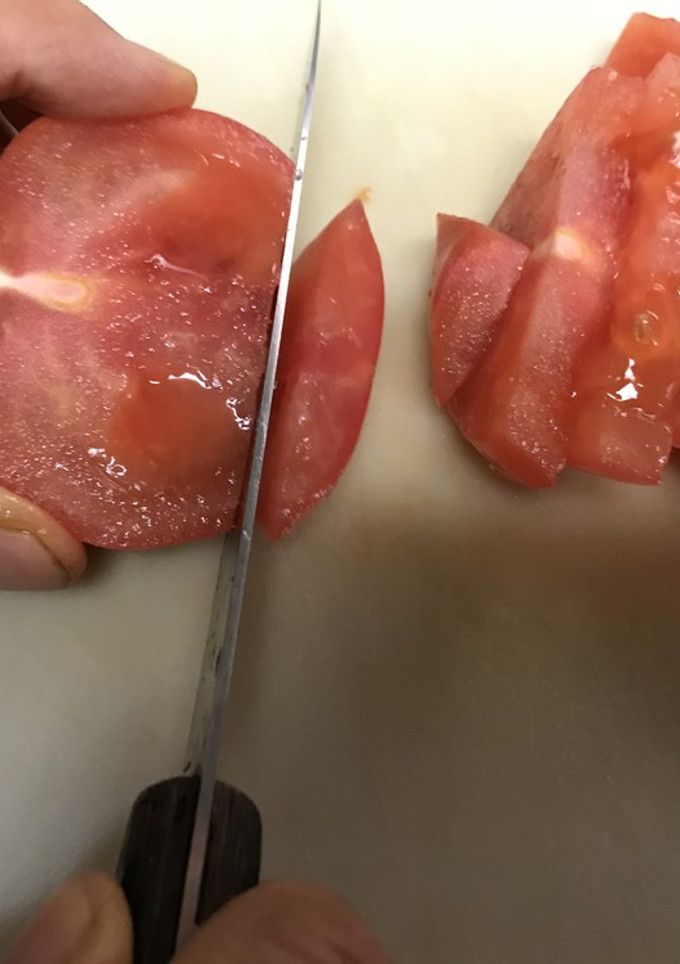 簡単！トマトの薄切りのコツ-レシピのメイン写真