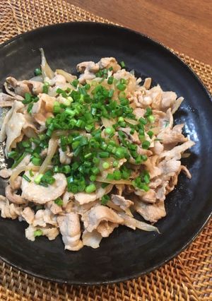簡単☆豚バラと玉ねぎのポン酢炒め-レシピのメイン写真