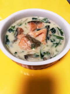 鮭とほうれん草のクリーム煮-レシピのメイン写真