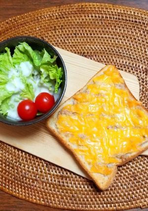 ツナチェダートースト（ツナメルト）-レシピのメイン写真