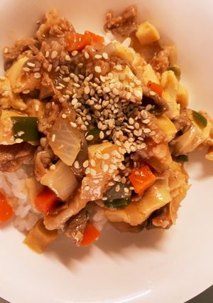 １人ランチ豚豆腐ケチャップ炒め丼レンジ-レシピのメイン写真