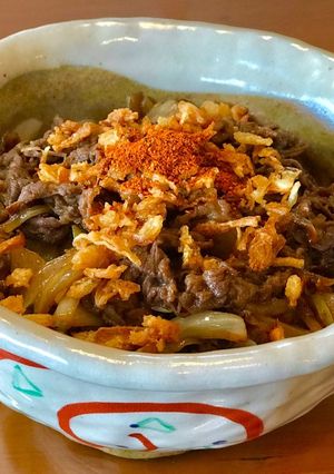 牛丼 with フライドオニオン-レシピのメイン写真
