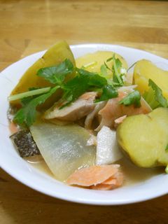 鮭あらとじゃが芋とたまねぎの煮物-レシピのメイン写真