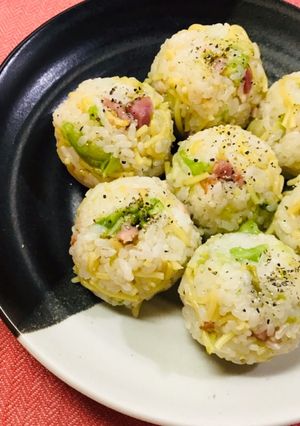 ☆塩そばめしおにぎり-レシピのメイン写真