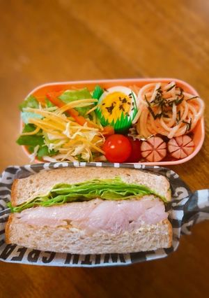 サラダチキンのサンドイッチ弁当-レシピのメイン写真