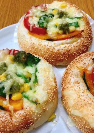 バジル香るいろいろ野菜のパン-レシピのメイン写真