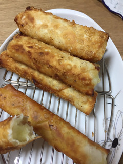 ポテサラリメイク!ポテトチーズ春巻き-レシピのメイン写真