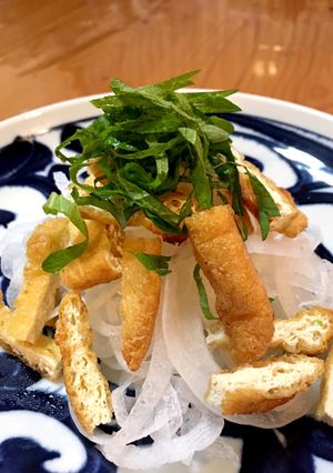 新たまねぎとカリカリお揚げのサラダ-レシピのメイン写真