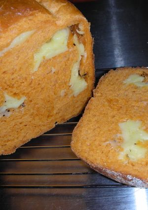 HB使用。トマトチーズ☆パン-レシピのメイン写真