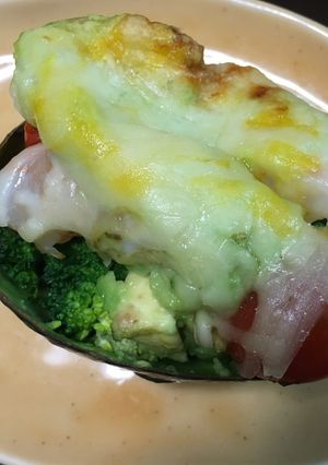 アボカドグラタン 甘酒でクリーム-レシピのメイン写真