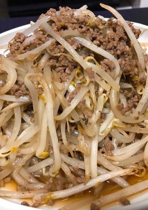 ごま油で絶品！超簡単ひき肉もやし炒め-レシピのメイン写真