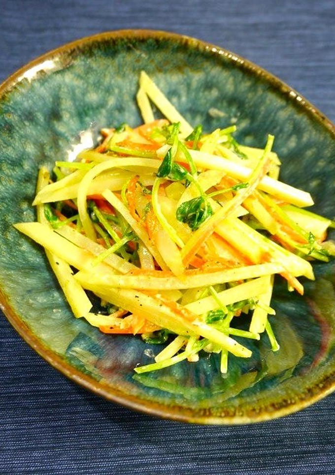 簡単！豆苗とポテトのゆず胡椒マヨ炒め-レシピのメイン写真