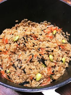 豚角煮の汁で炊き込みご飯-レシピのメイン写真