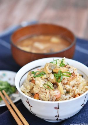 おこげがごちそう♪あさりの炊き込みご飯-レシピのメイン写真