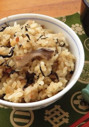ほめられひじきの炊き込みご飯-レシピのメイン写真