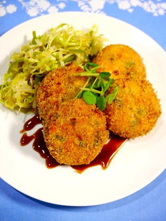 簡単!ヘルシー☆銀鮭豆苗コロッケ-レシピのメイン写真