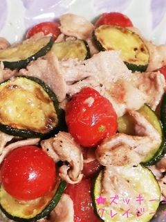 ズッキーニと豚肉のクレイジーソルト炒め-レシピのメイン写真