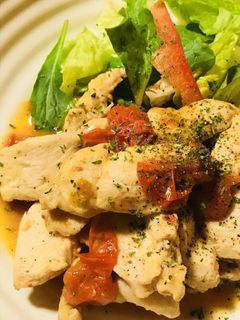 シンプル素材の鶏肉のプチトマトソース炒め-レシピのメイン写真