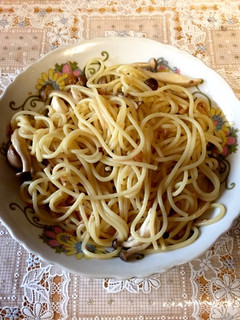 絶品しめじとなめ茸瓶のバター醤油パスタ-レシピのメイン写真